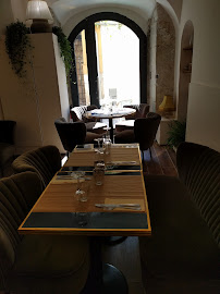 Atmosphère du Restaurant servant le petit-déjeuner Marinette à Nice - n°20