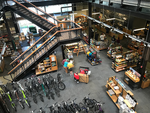 Camping Store «REI», reviews and photos, 2700 Seaglass Way, Oxnard, CA 93036, USA