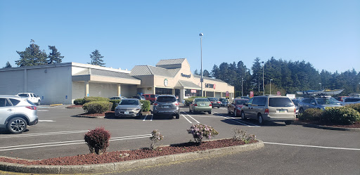 Grocery Store «Safeway», reviews and photos, 700 US-101, Florence, OR 97439, USA