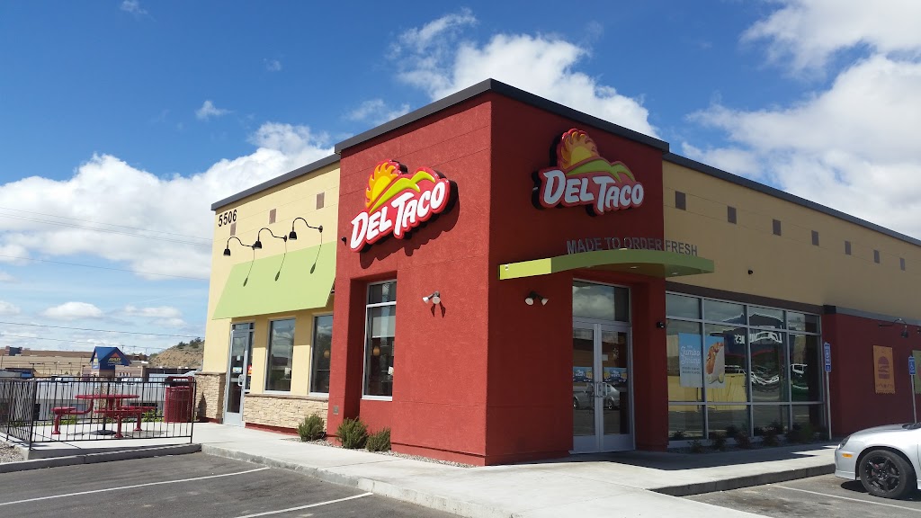 Del Taco 87402