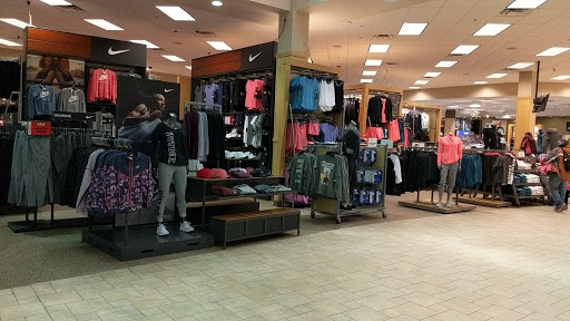 Sporting Goods Store «SCHEELS», reviews and photos, 101 Jordan Creek Pkwy #4000, West Des Moines, IA 50266, USA