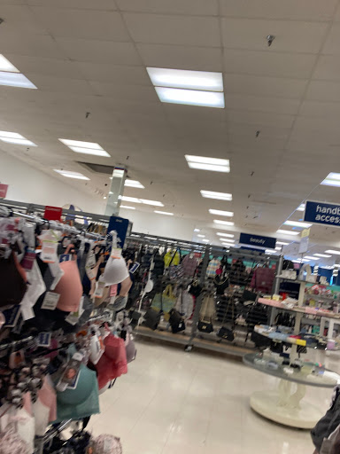 Department Store «Marshalls», reviews and photos, 16 Airport Square, North Wales, PA 19454, USA