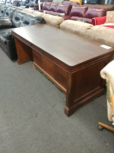 Furniture Store «Justin Emmetts Furniture», reviews and photos, 4129 Flintlock Dr, Louisville, KY 40216, USA