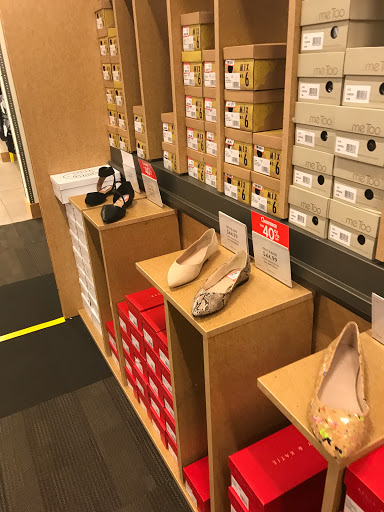 Shoe Store «DSW Designer Shoe Warehouse», reviews and photos, 3484 Emmorton Rd, Abingdon, MD 21009, USA