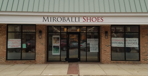 Shoe Store «Miroballi Shoes Downtown Wheaton», reviews and photos, 124 N Hale St, Wheaton, IL 60187, USA