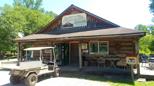 Grocery Store «Gatesville Country Store», reviews and photos, 4525 Salt Creek Rd, Nashville, IN 47448, USA