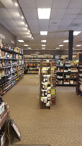 Liquor Store «Liquor Outlet», reviews and photos, 5107 Commercial St SE, Salem, OR 97306, USA