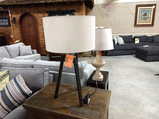 Furniture Store «Hometown Furniture Center», reviews and photos, 2665 S Santiam Hwy, Lebanon, OR 97355, USA