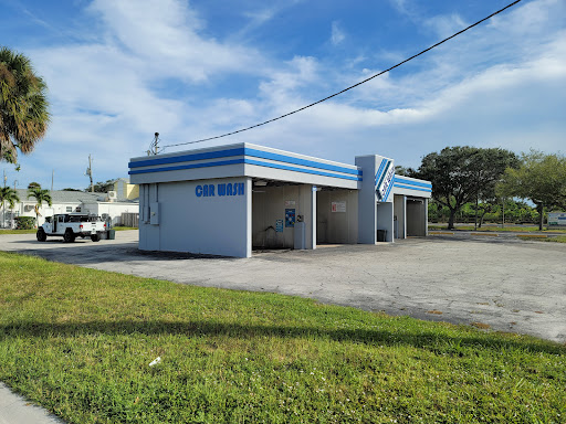 Ocean Spray Car Wash en Satellite Beach