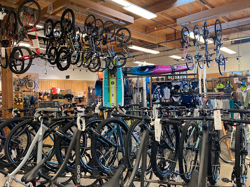 Camping Store «REI», reviews and photos, 7410 SW Bridgeport Rd, Tigard, OR 97224, USA