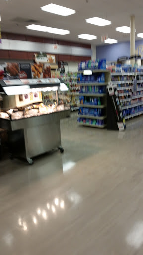 Grocery Store «Kroger», reviews and photos, 26130 Gratiot Ave, Roseville, MI 48066, USA