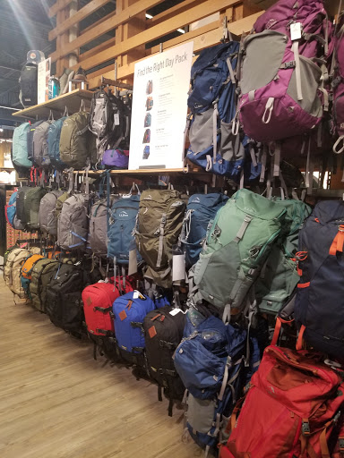 Clothing Store «L.L. Bean», reviews and photos, 25225 Cedar Rd, Lyndhurst, OH 44124, USA