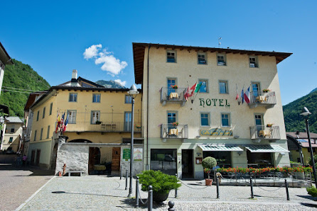 Hotel Garnì Le Corti Via Patrioti, 73, 23034 Grosotto SO, Italia