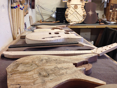 Heaven Guitars à Crespières