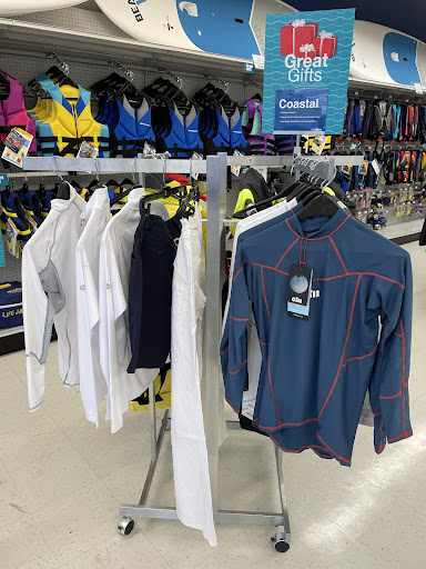Marine Supply Store «West Marine», reviews and photos, 4141 S 76th St, Greenfield, WI 53220, USA