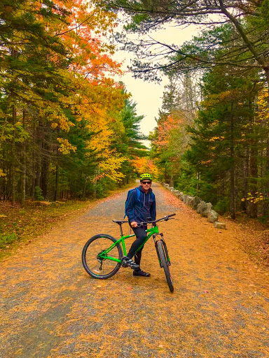 Bicycle Store «Bar Harbor Bicycle Shop», reviews and photos, 141 Cottage St, Bar Harbor, ME 04609, USA