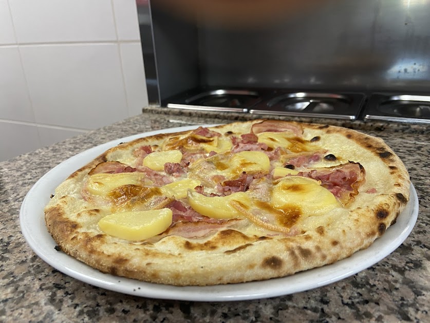 Pizza 4p à Achen (Moselle 57)