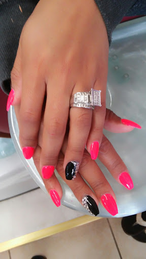 Hair Salon «Lovely Nails & Beauty Salon», reviews and photos, 6524 NE 181st St, Kenmore, WA 98028, USA