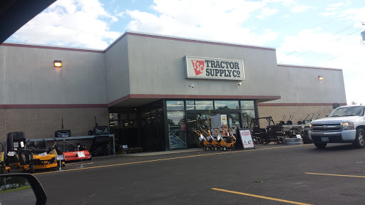 Tractor Supply Co., 505 W Central Ave, Springboro, OH 45066, USA, 