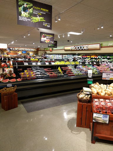 Supermarket «Big Y», reviews and photos, 6 Queen St, Newtown, CT 06470, USA