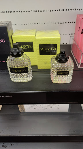 Cosmetics Store «SEPHORA», reviews and photos, 4174 The Strand Ste 321, Columbus, OH 43219, USA