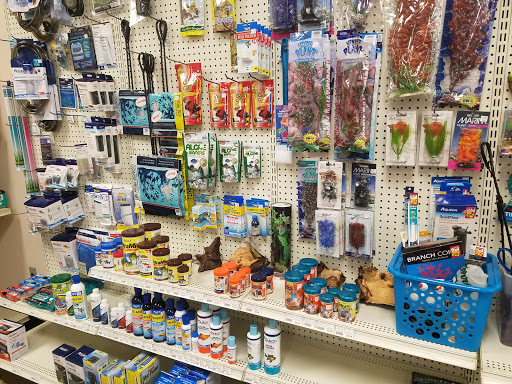 Pet Supply Store «Pet Town», reviews and photos, 1948 SE Lund Ave #101, Port Orchard, WA 98366, USA