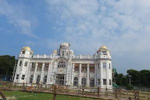 Deshapriya Park image