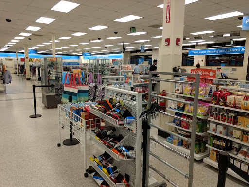 Clothing Store «Ross Dress for Less», reviews and photos, 7111 North Point Pkwy, Alpharetta, GA 30022, USA