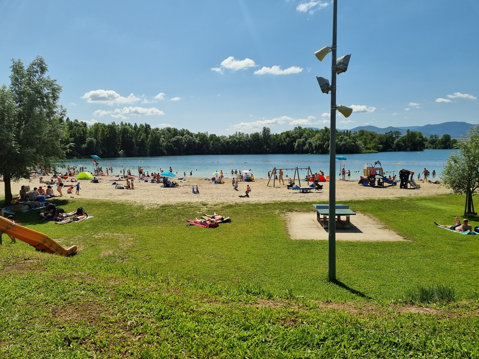 Fotografie cu Plaja Colmar - locul popular printre cunoscătorii de relaxare