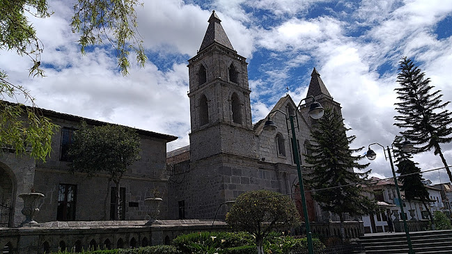 Iglesia Matríz Del Cantón Pujilí
