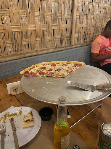 Opiniones de Pizzaza en Barranco - Pizzeria