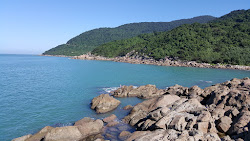 Zdjęcie Black Rock Beach otoczony górami