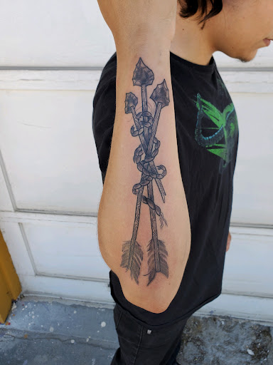 Tattoo Shop «Blue Ring Studio Tattoo & Piercing», reviews and photos, 2408 Cleveland Blvd, Caldwell, ID 83605, USA