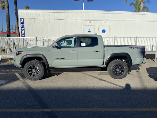 Toyota Dealer «AutoNation Toyota Buena Park», reviews and photos, 6400 Beach Blvd, Buena Park, CA 90621, USA