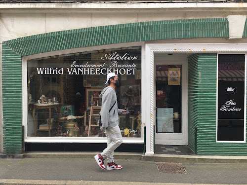 Magasin de vêtements Atelier Wilfrid Vanheeckhoet Étretat