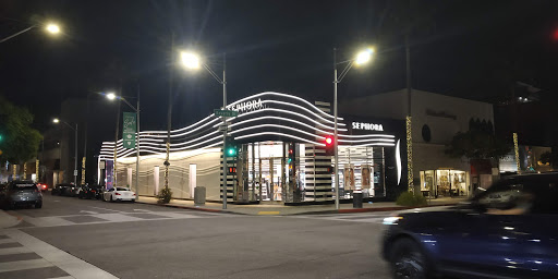 Cosmetics Store «SEPHORA», reviews and photos, 270 N Beverly Dr, Beverly Hills, CA 90210, USA