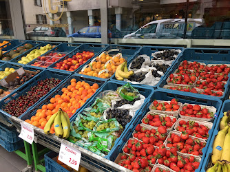 Central Lebensmittelmarkt - Der Supermarkt in