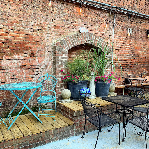 Coffee Shop «The Creme Coffee House», reviews and photos, 109 E 2nd St, Owensboro, KY 42303, USA