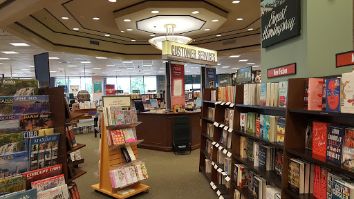 Book Store «Barnes & Noble», reviews and photos, 17111 Haggerty Rd, Northville, MI 48168, USA