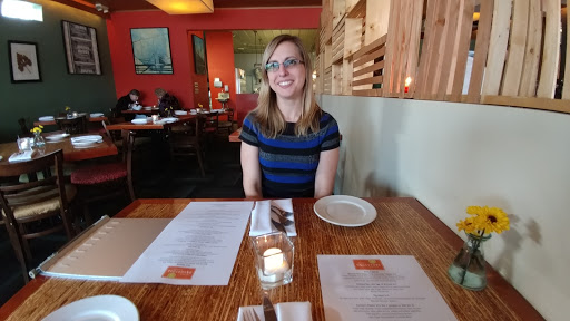 New American Restaurant «Justus Drugstore - A Restaurant», reviews and photos, 106 W Main St, Smithville, MO 64089, USA