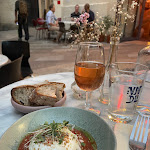 Photo n° 1 de l'avis de Linnéa.e fait le 26/07/2023 à 21:43 pour Décadence - Bar à Manger à Montpellier