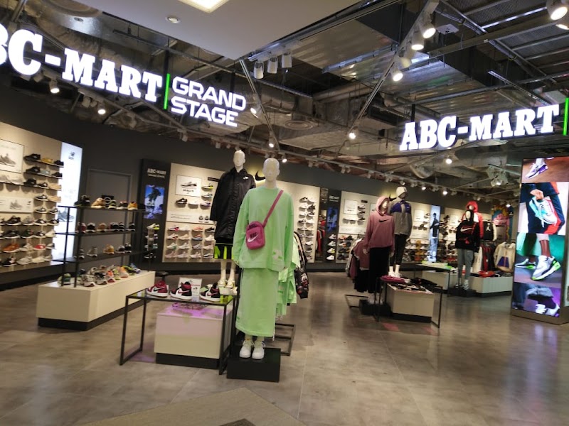 ABC-MART GRAND STAGE LINKS UMEDA店