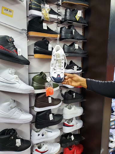 Clothing Store «V.I.M.», reviews and photos, 863 Broad St, Newark, NJ 07102, USA