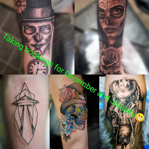Alien 8 Tattoos And Piercings
