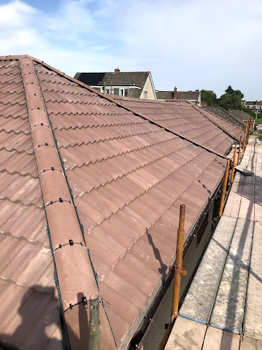 R & J ROOFING AND SLATING SCOTLAND - Construction company