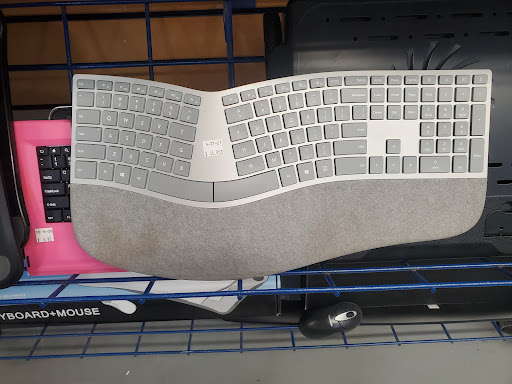 Computer Repair Service «RE-PC Recycled Computers», reviews and photos, 510 Andover Park W, Tukwila, WA 98188, USA