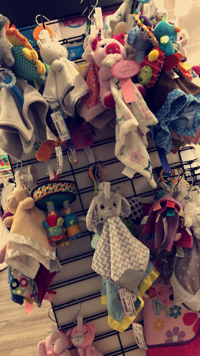 Consignment Shop «Fashion Cents Consignment», reviews and photos, 255 N Decatur St, Strasburg, PA 17579, USA