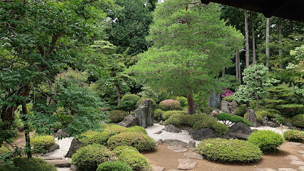 枯山水書院式曲水の庭園