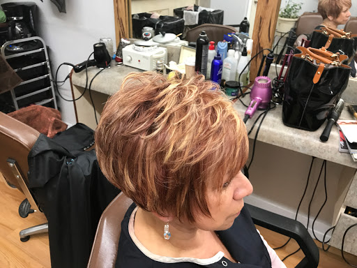 Beauty Salon «Ydelsa Unisex Beauty Salon», reviews and photos, 917 Onderdonk Ave, Flushing, NY 11385, USA