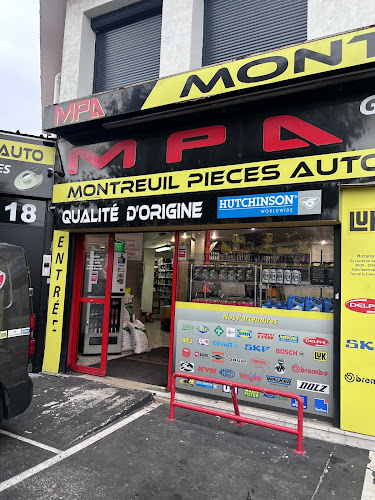 Magasin de pièces de rechange automobiles M.p.a Montreuil